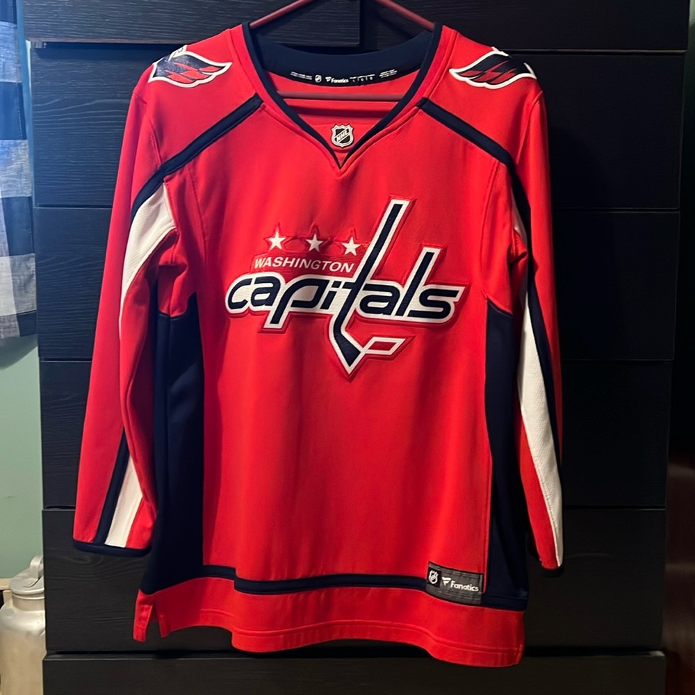 Women’s Fanatics Blank Capitals Jersey